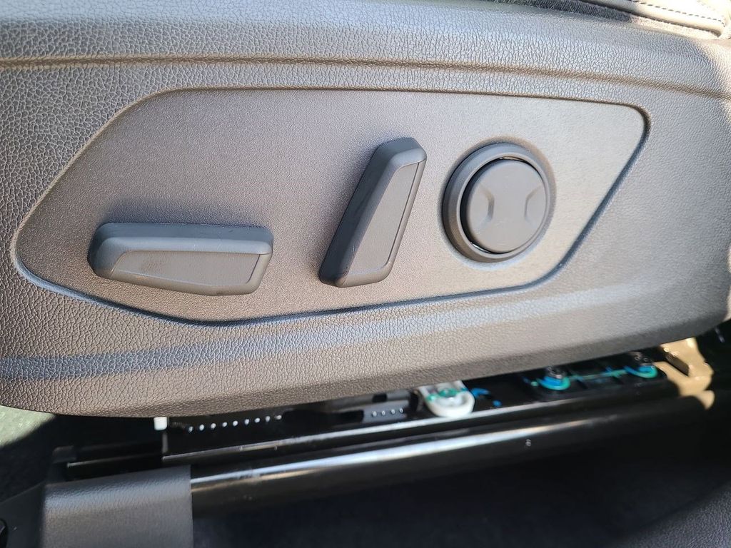2025 Kia Sorento S photo 20