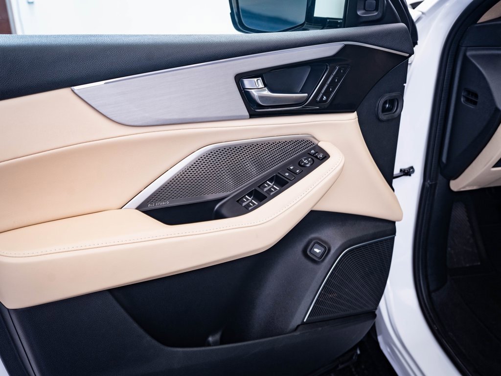 2023 Acura MDX Technology photo 17