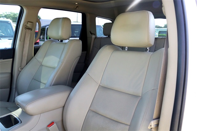 2017 Jeep Grand Cherokee Limited photo 11