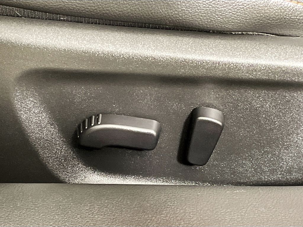 2022 Nissan Altima 2.5 SR photo 18