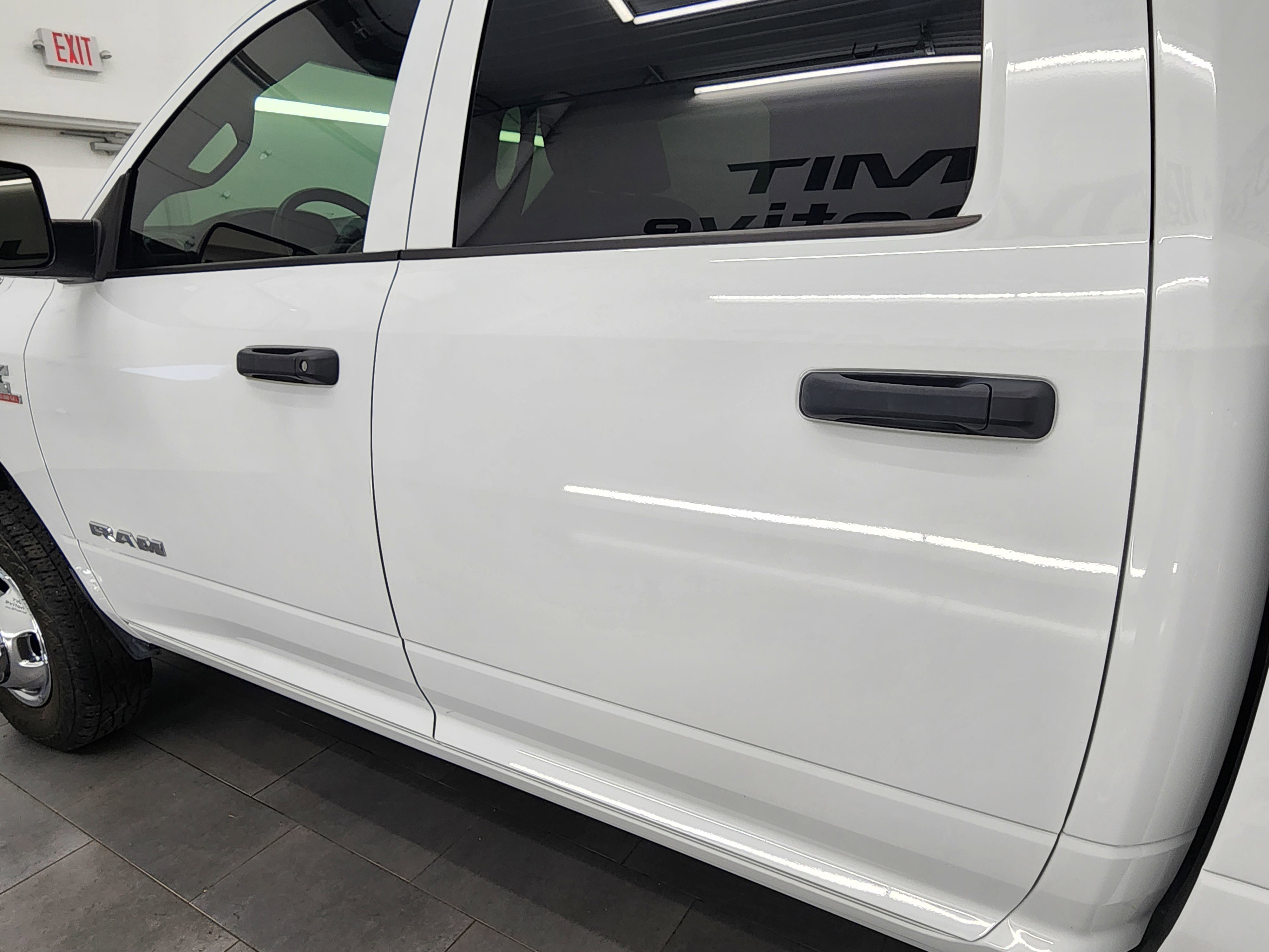 2022 Ram 3500 photo 11