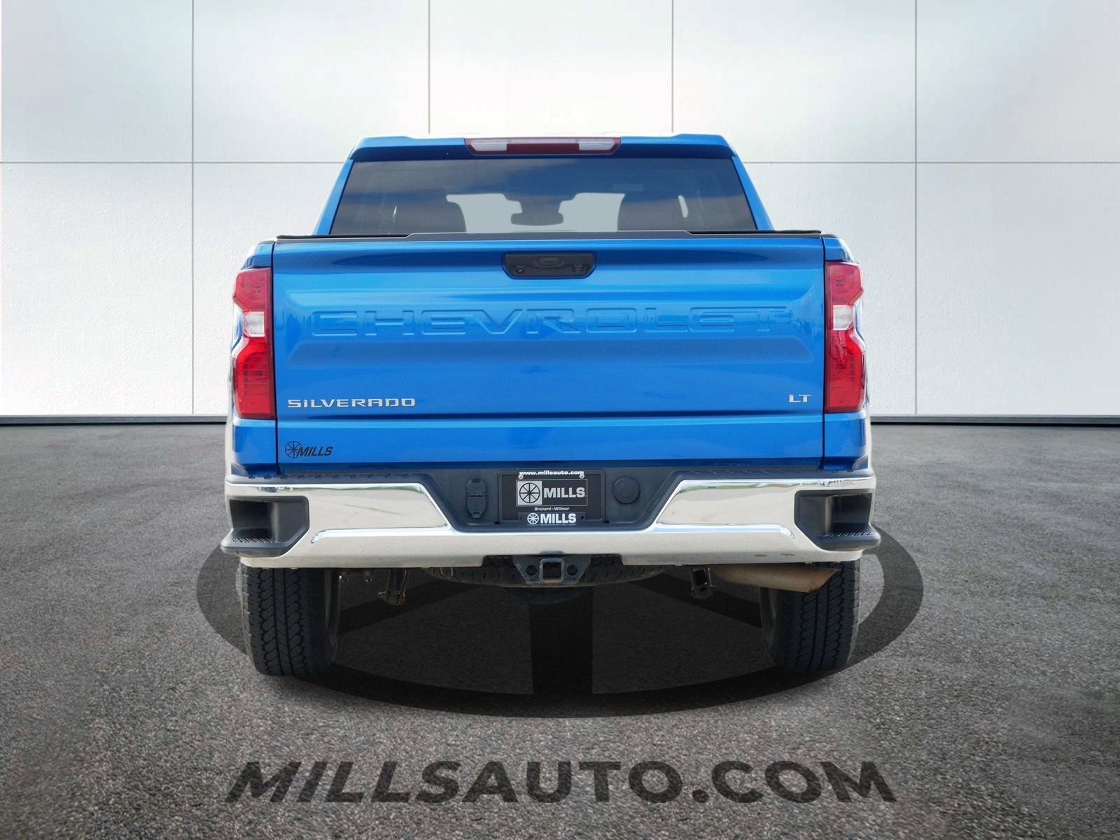 2024 Chevrolet Silverado 1500 LT photo 3