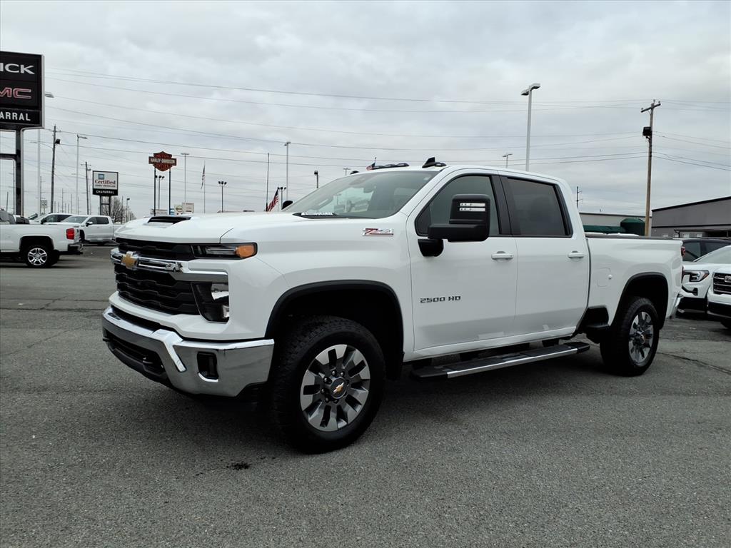 2024 Chevrolet Silverado 2500HD LT's photo