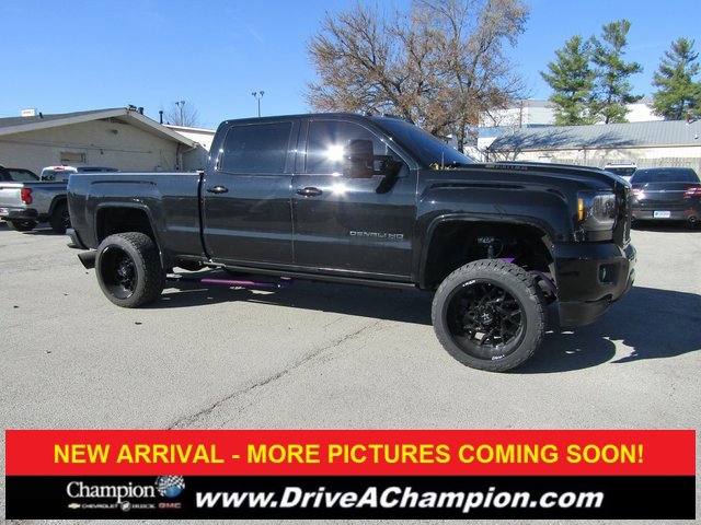 2016 Gmc Sierra 2500 HD Denali photo 3