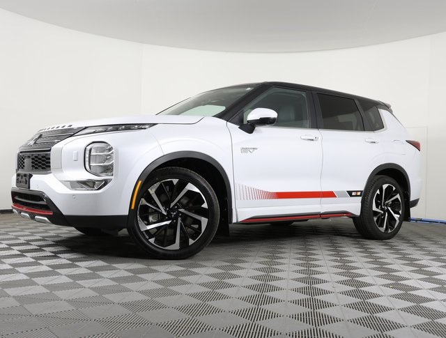 2024 Mitsubishi Outlander Ralliart's photo