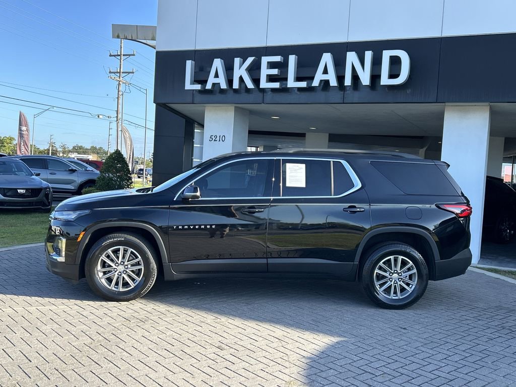 2023 Chevrolet Traverse Leather photo 3
