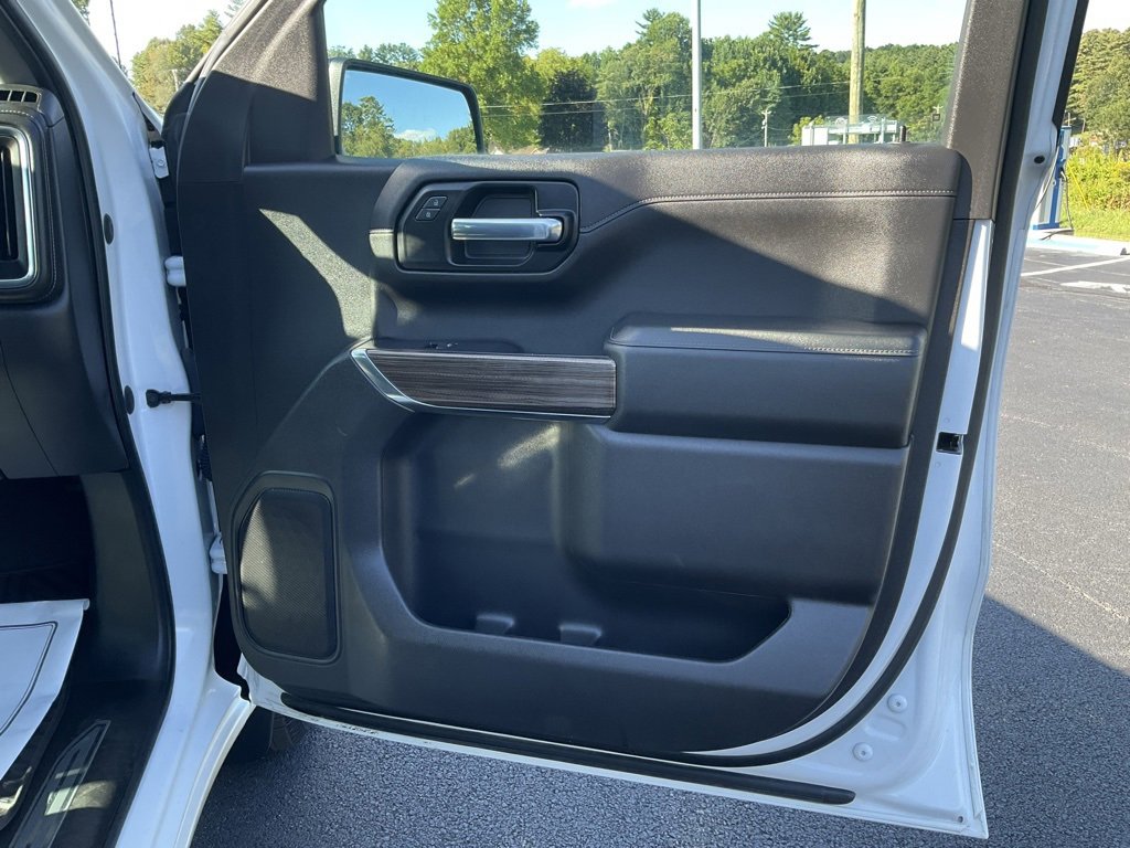 2020 Chevrolet Silverado 1500 RST photo 18