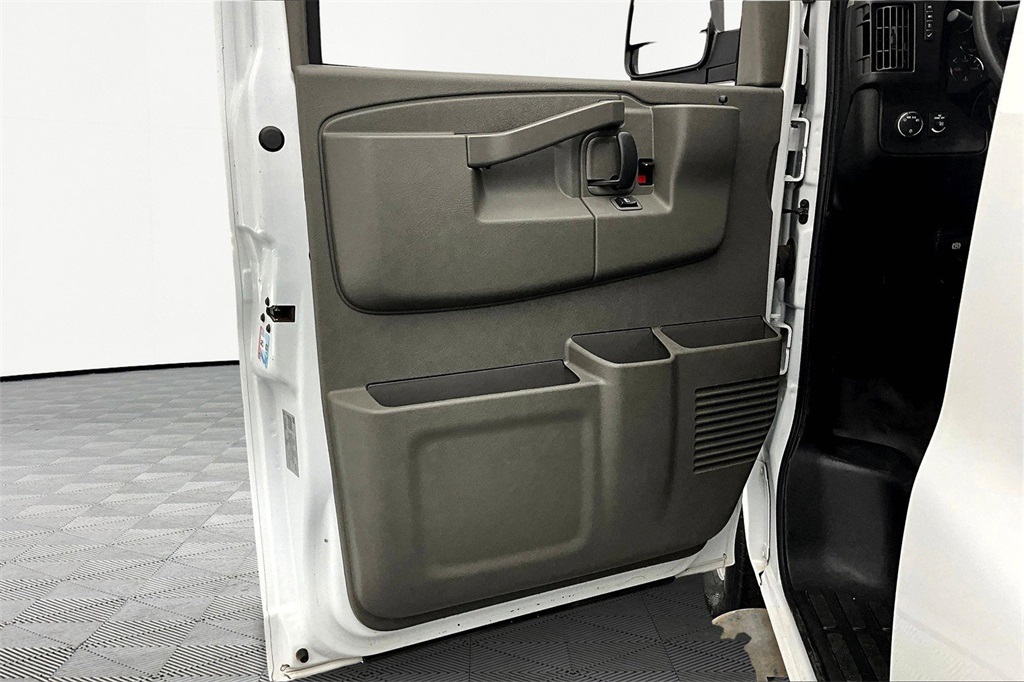 2023 Gmc Savana 2500 Cargo photo 14