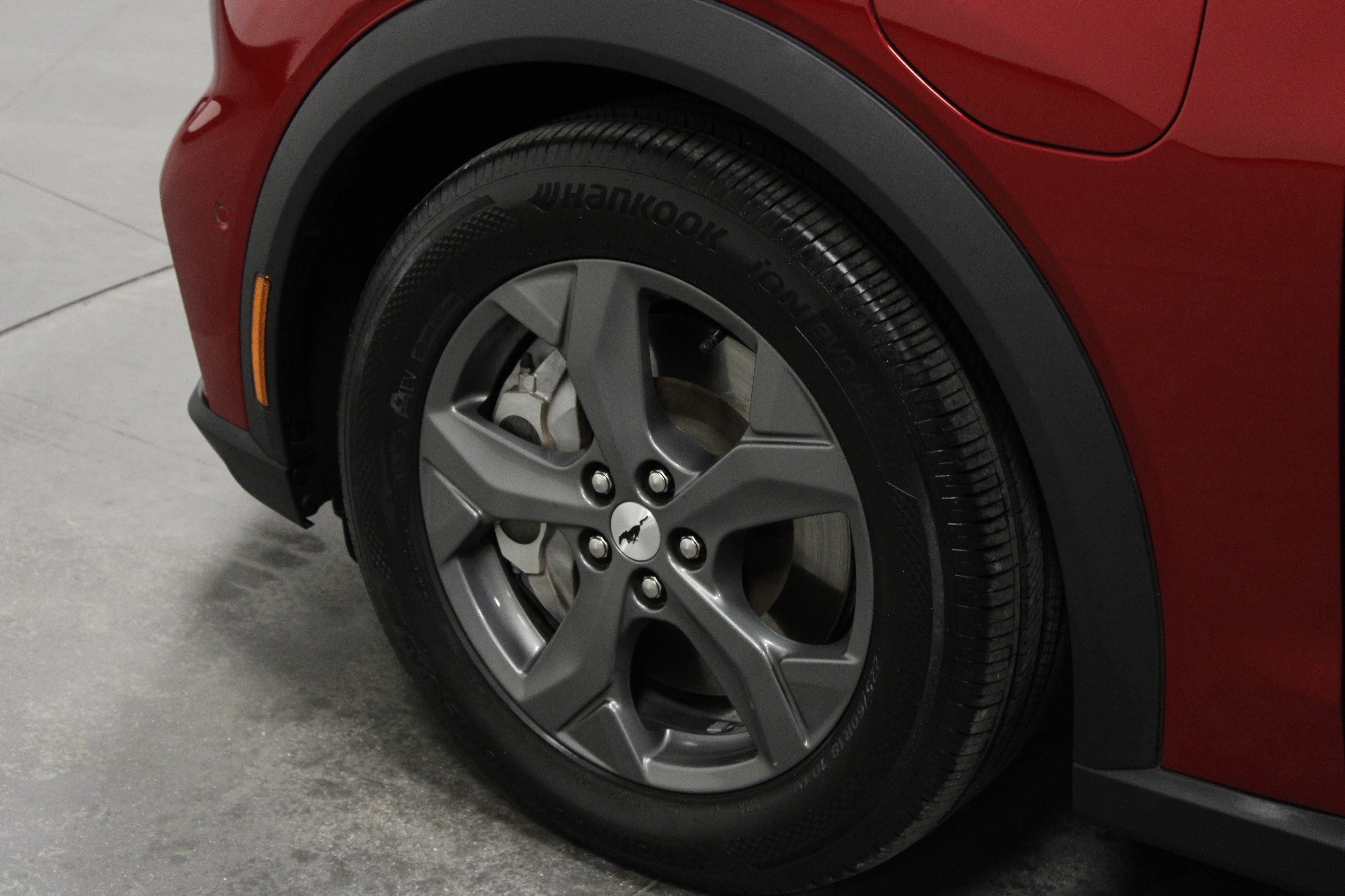 2021 Ford Mustang Mach-E Select photo 9