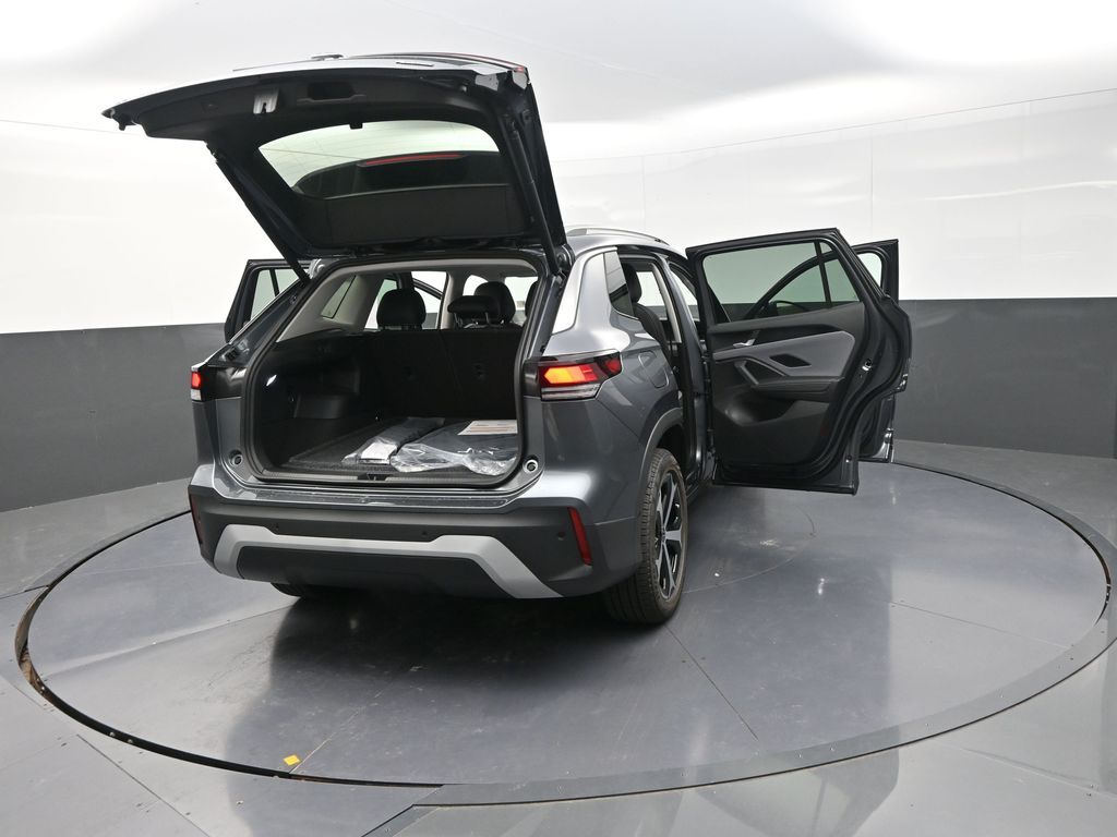 2025 Volkswagen Tiguan SE photo 30