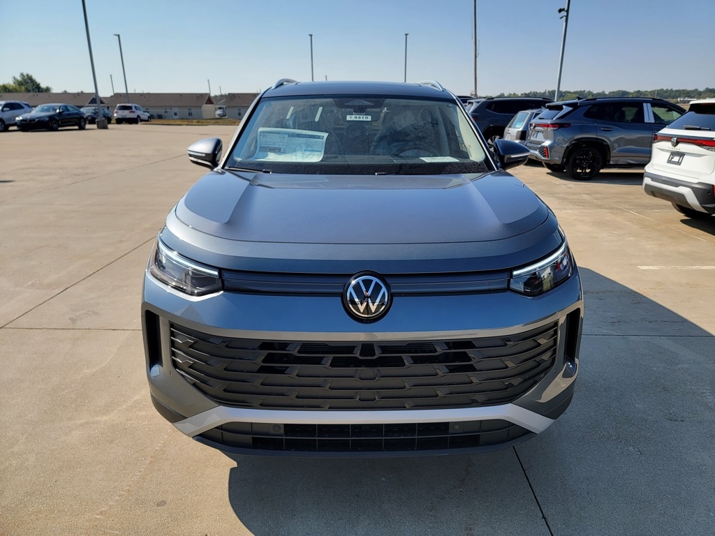 2025 Volkswagen Tiguan SE photo 7