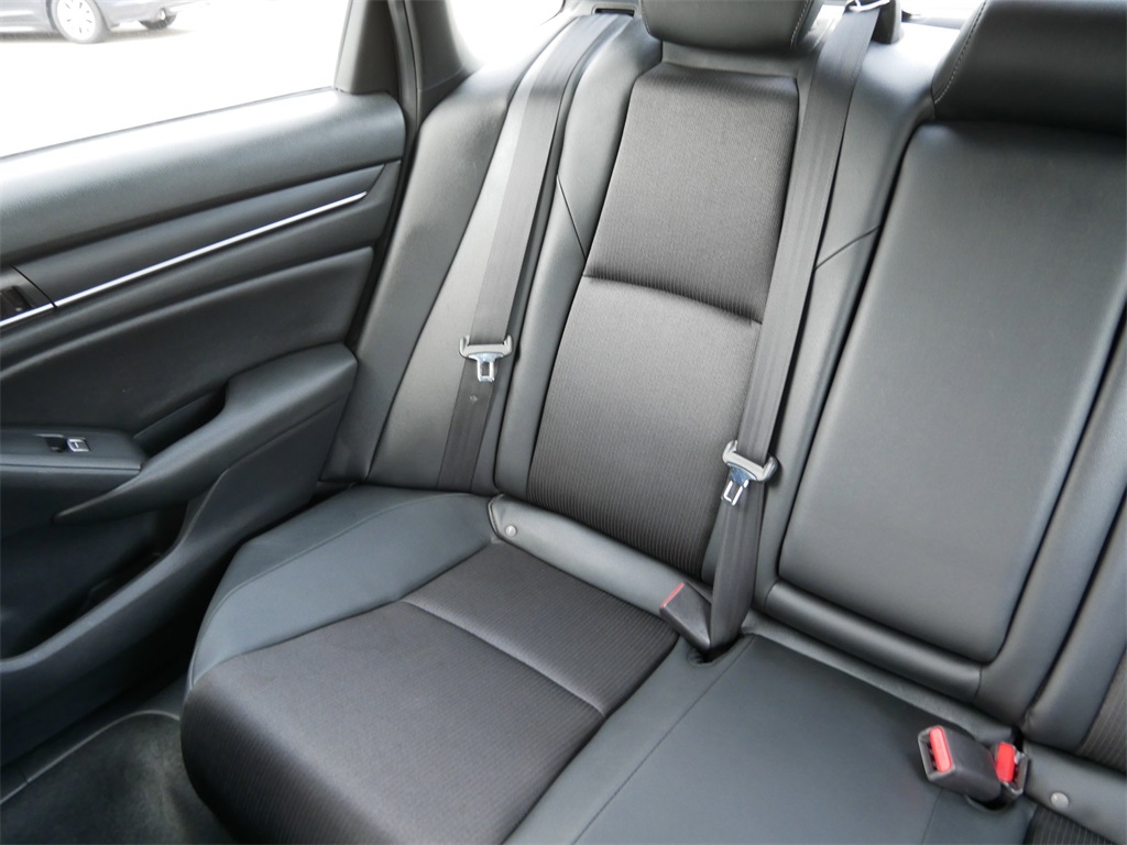 2019 Honda Accord Sport 2.0T photo 14