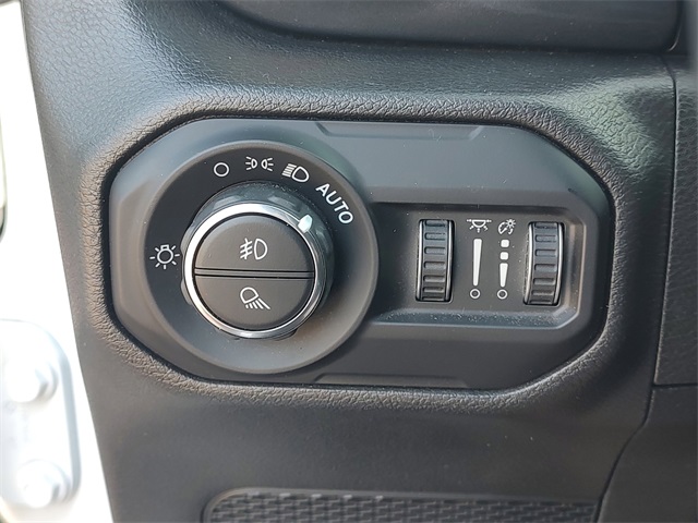 2022 Jeep Gladiator Altitude photo 22