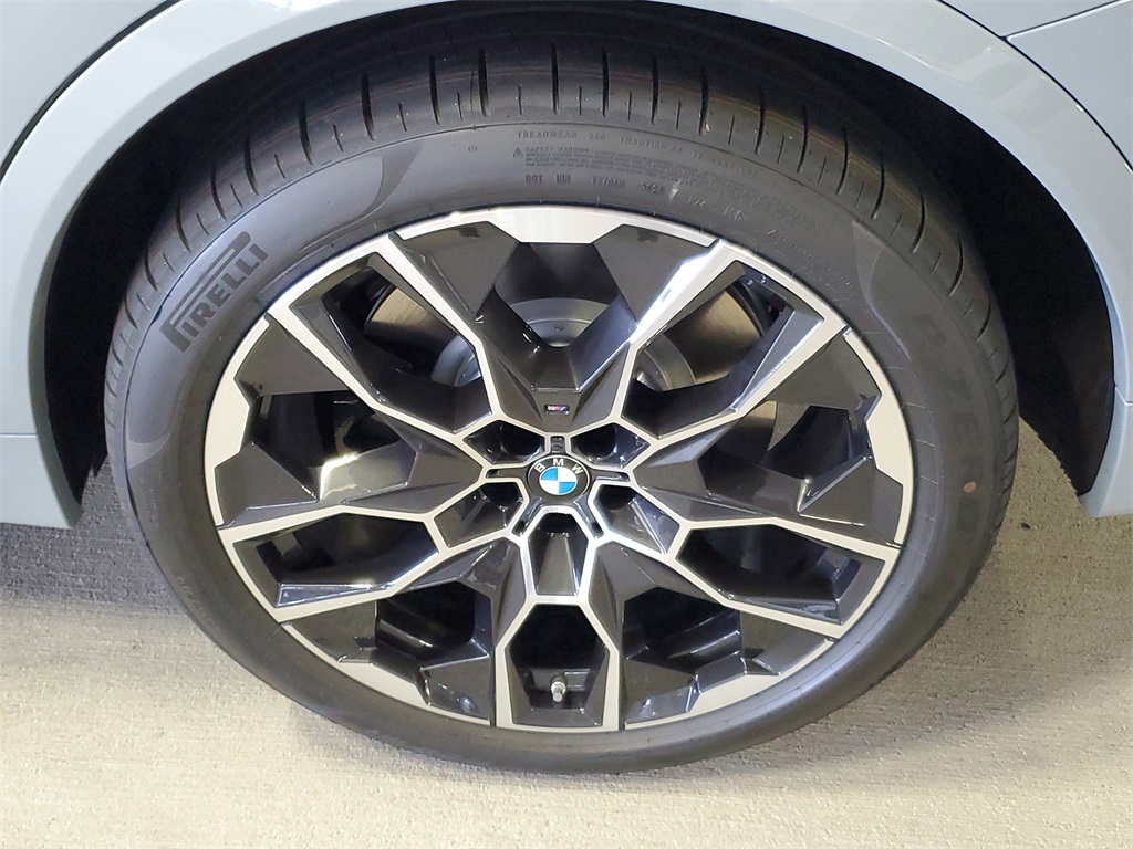 2026 Bmw X7 M60i photo 4