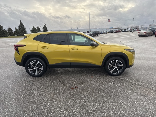 2024 Chevrolet Trax photo 3