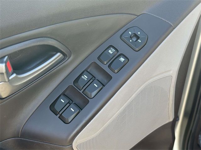 2015 Hyundai Tucson SE photo 27