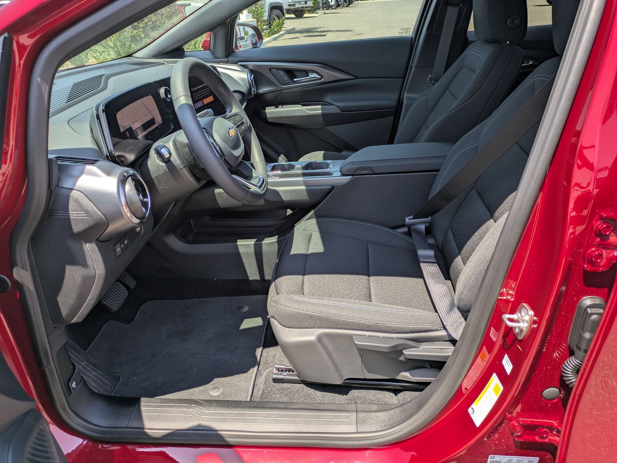 2025 Chevrolet Equinox EV 1LT photo 11