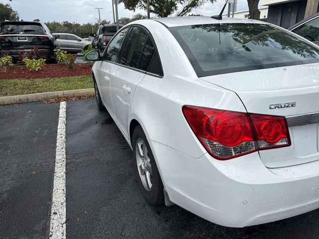 2012 Chevrolet Cruze photo 4