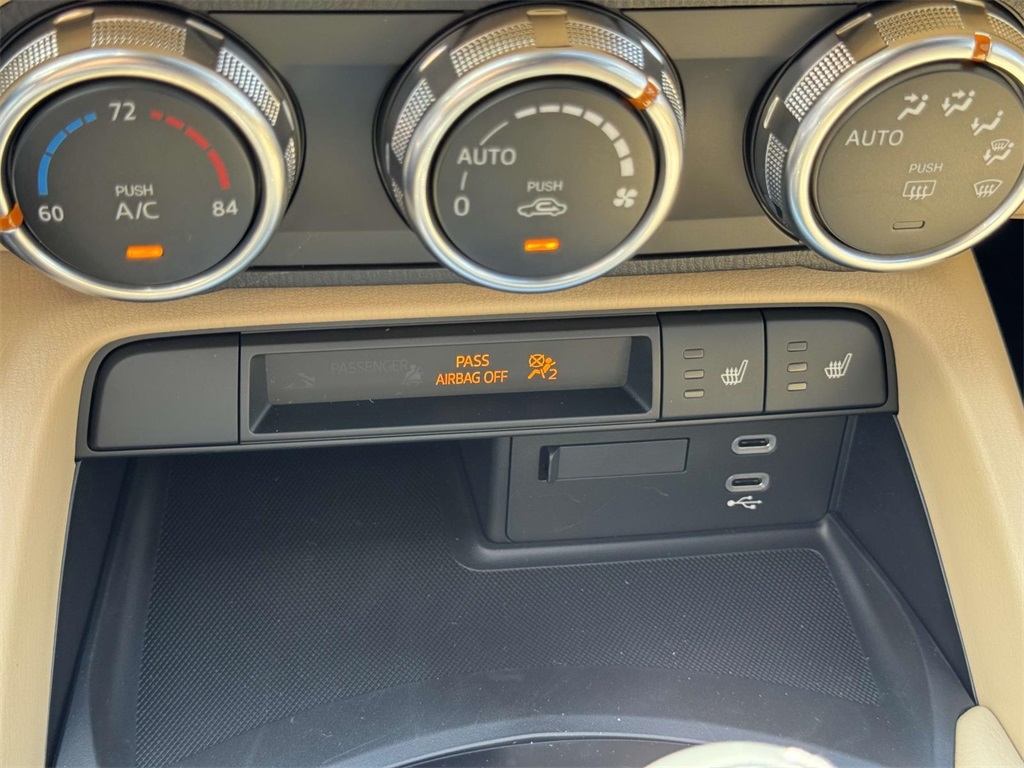 2025 Mazda MX-5 Miata Miata Grand Touring photo 19