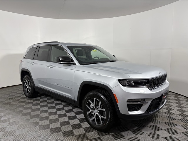 2025 Jeep Grand Cherokee Limited's photo