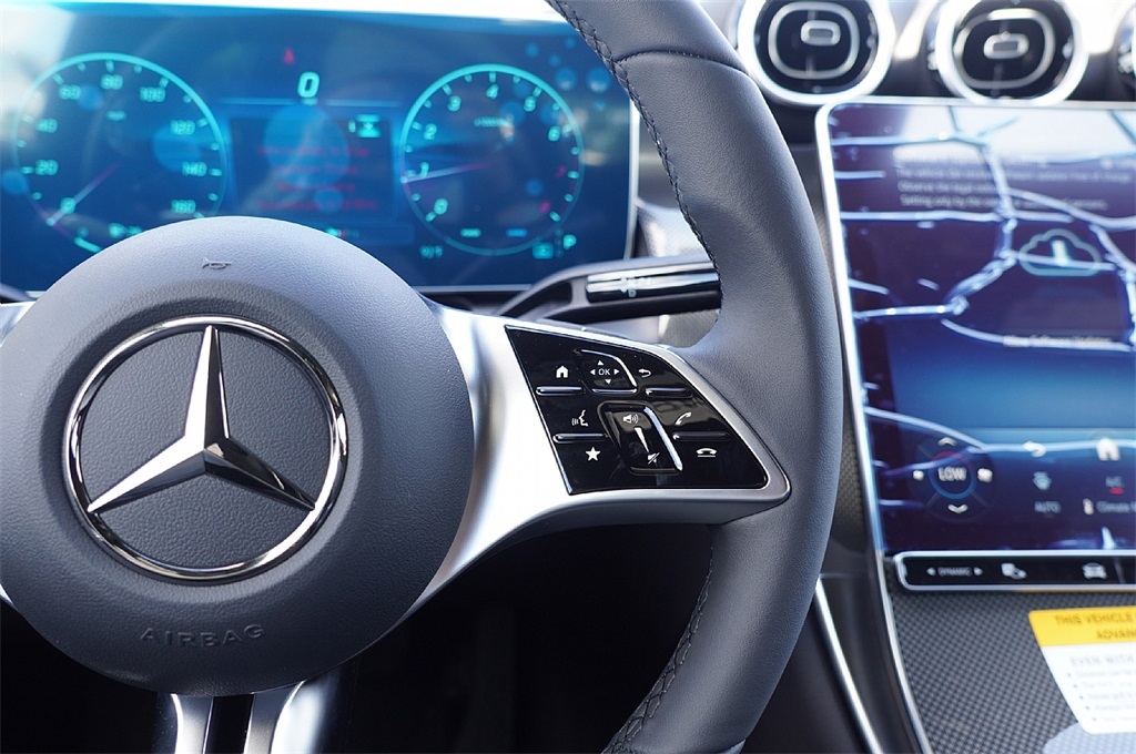 2026 Mercedes Benz GLC 300 photo 19