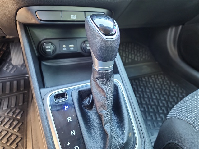 2022 Hyundai Accent SEL photo 17