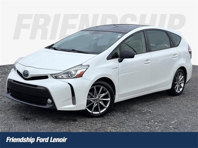 2015 Toyota Prius v Five