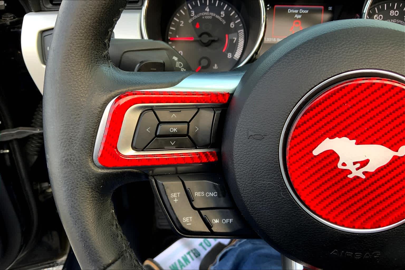 2016 Ford Mustang EcoBoost Premium photo 21