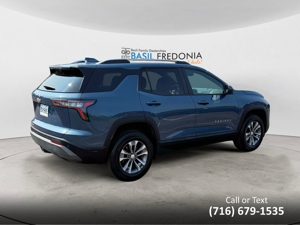 2025 Chevrolet Equinox LT photo 4