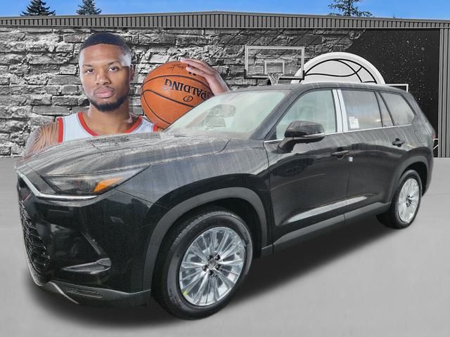 2026 Toyota Grand Highlander Platinum's photo