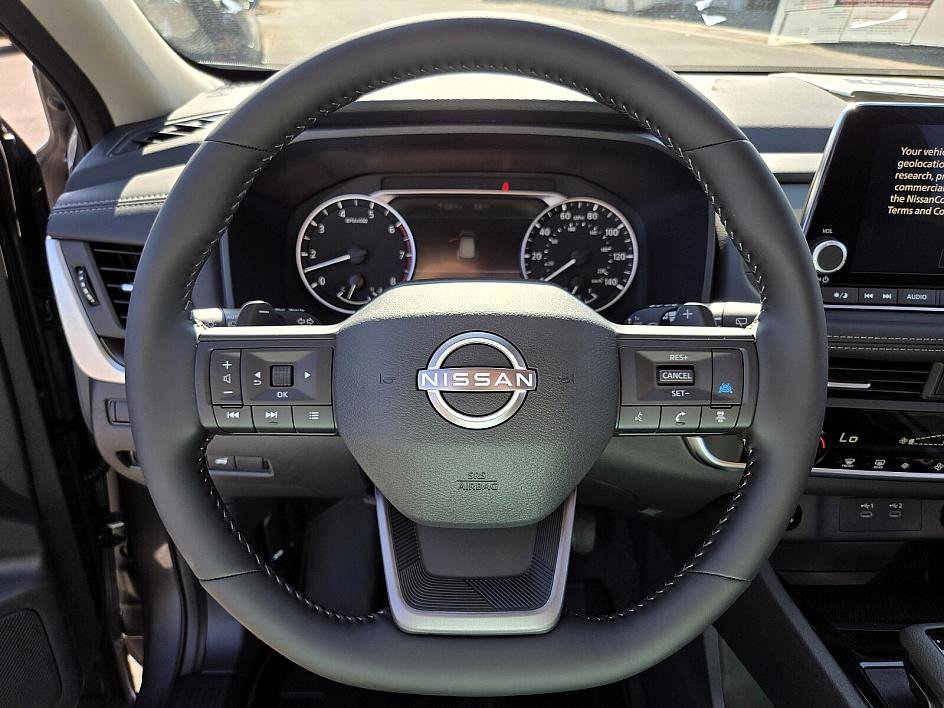 2026 Nissan Rogue SV photo 16