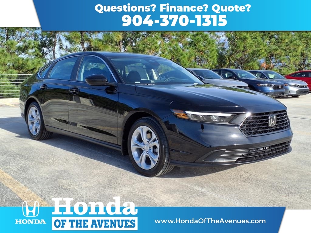 2025 Honda Accord LX's photo