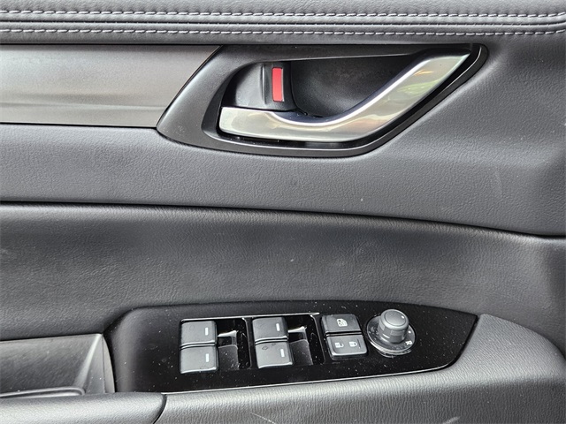 2025 Mazda CX-5 2.5 Select photo 31