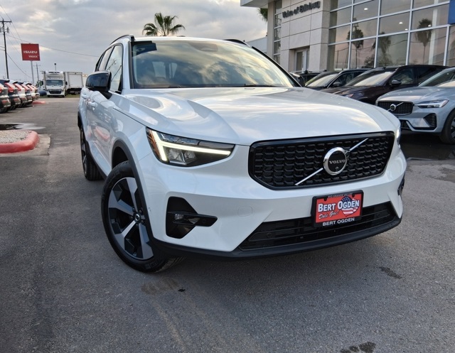 2026 Volvo XC40 Plus