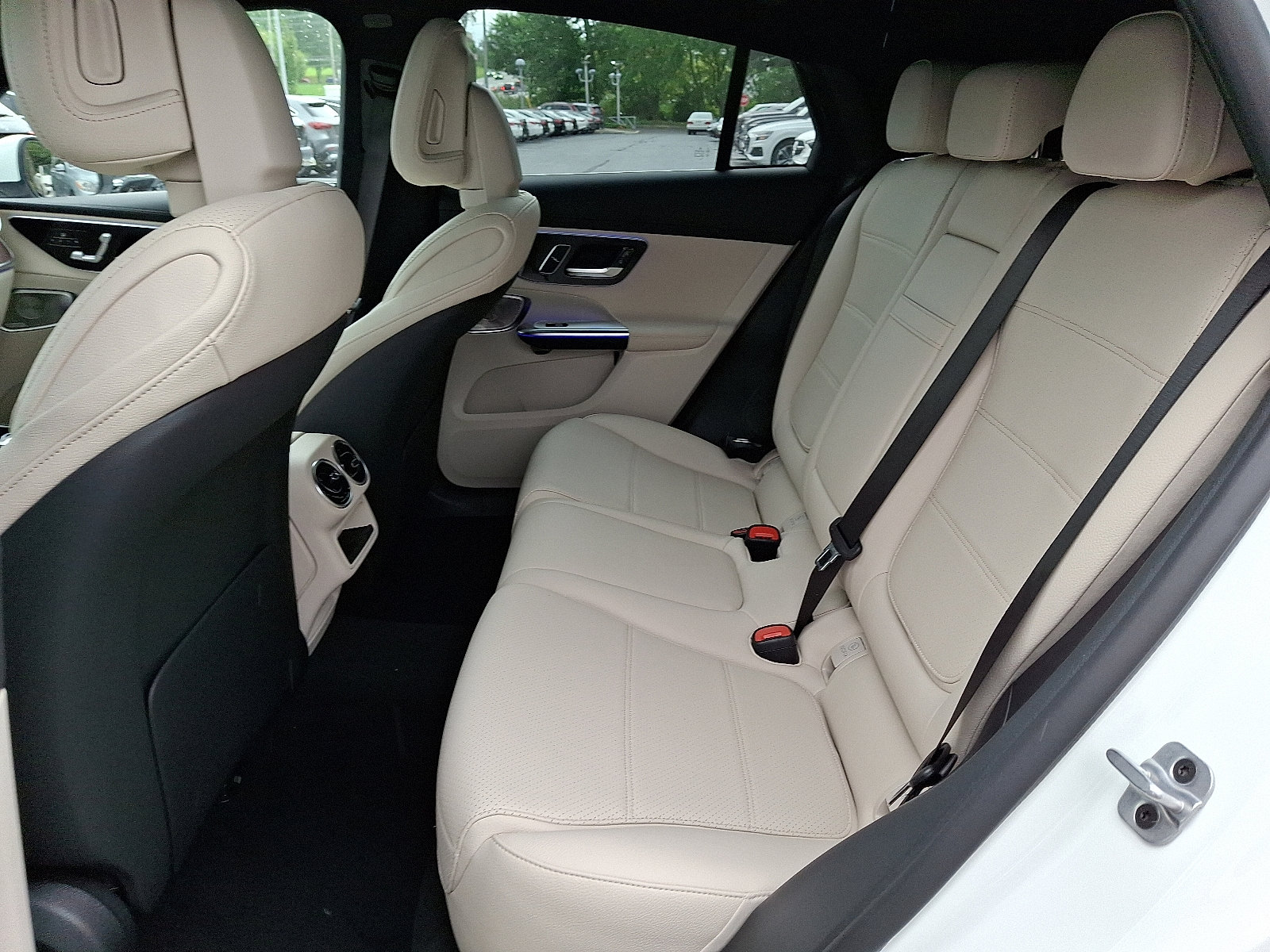 2026 Mercedes Benz GLC 300 4MATIC photo 10