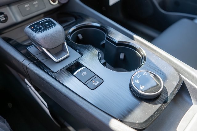 2026 Nissan Rogue SV photo 20