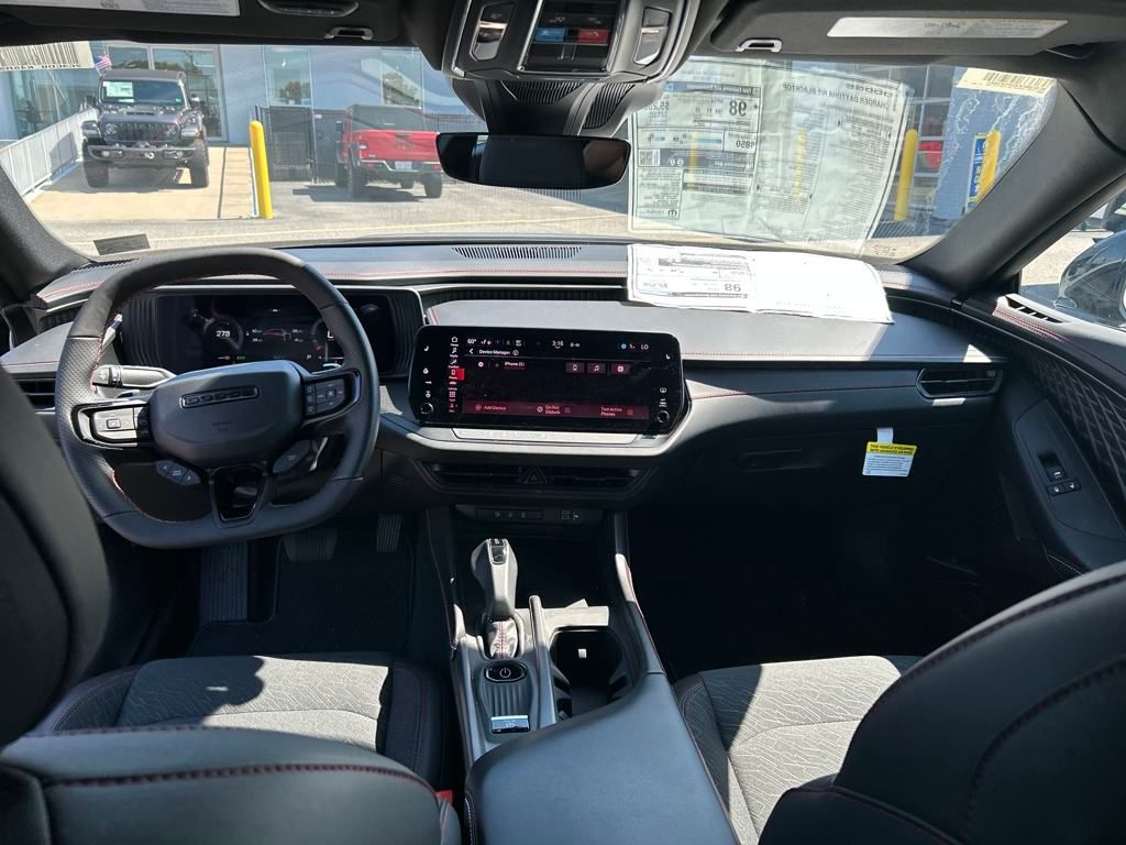 2025 Dodge Charger R/T photo 18