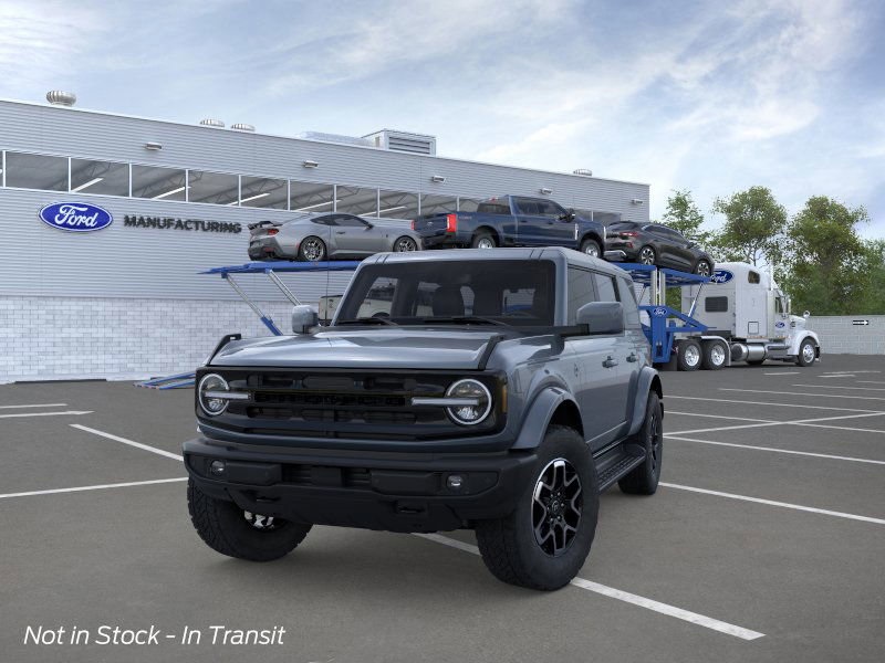 2025 Ford Bronco Outer Banks photo 2
