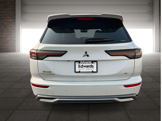 2025 Mitsubishi Outlander SE Ralliart photo 4