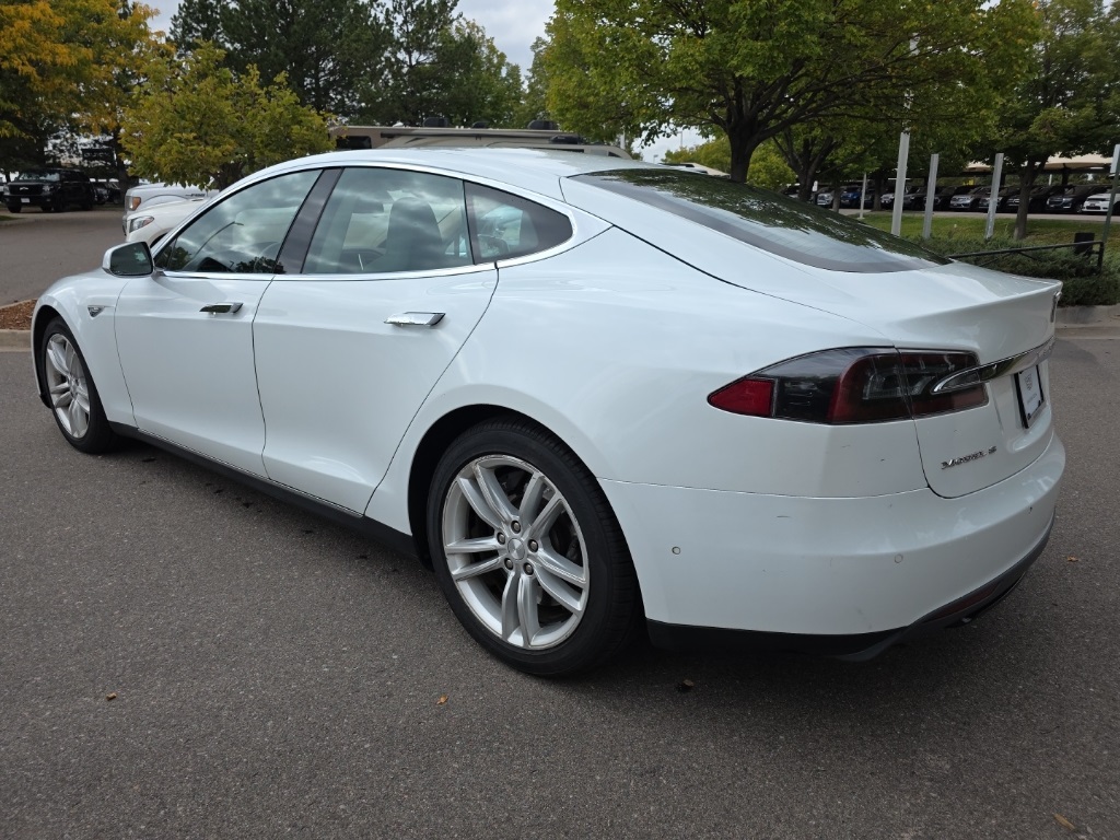 2015 Tesla Model S 85D photo 4