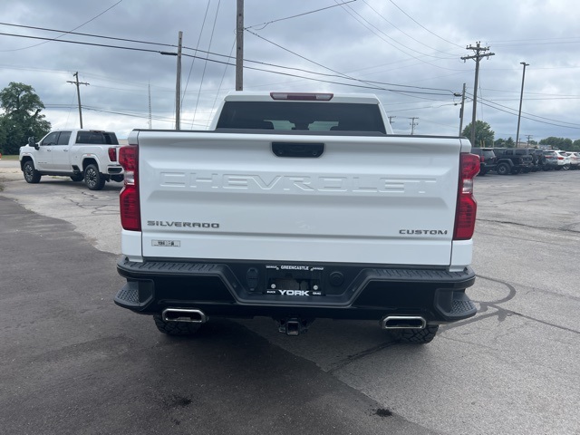 2022 Chevrolet Silverado 1500 Custom Trail Boss photo 3