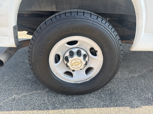 2014 Chevrolet Express 2500 Work Van photo 15