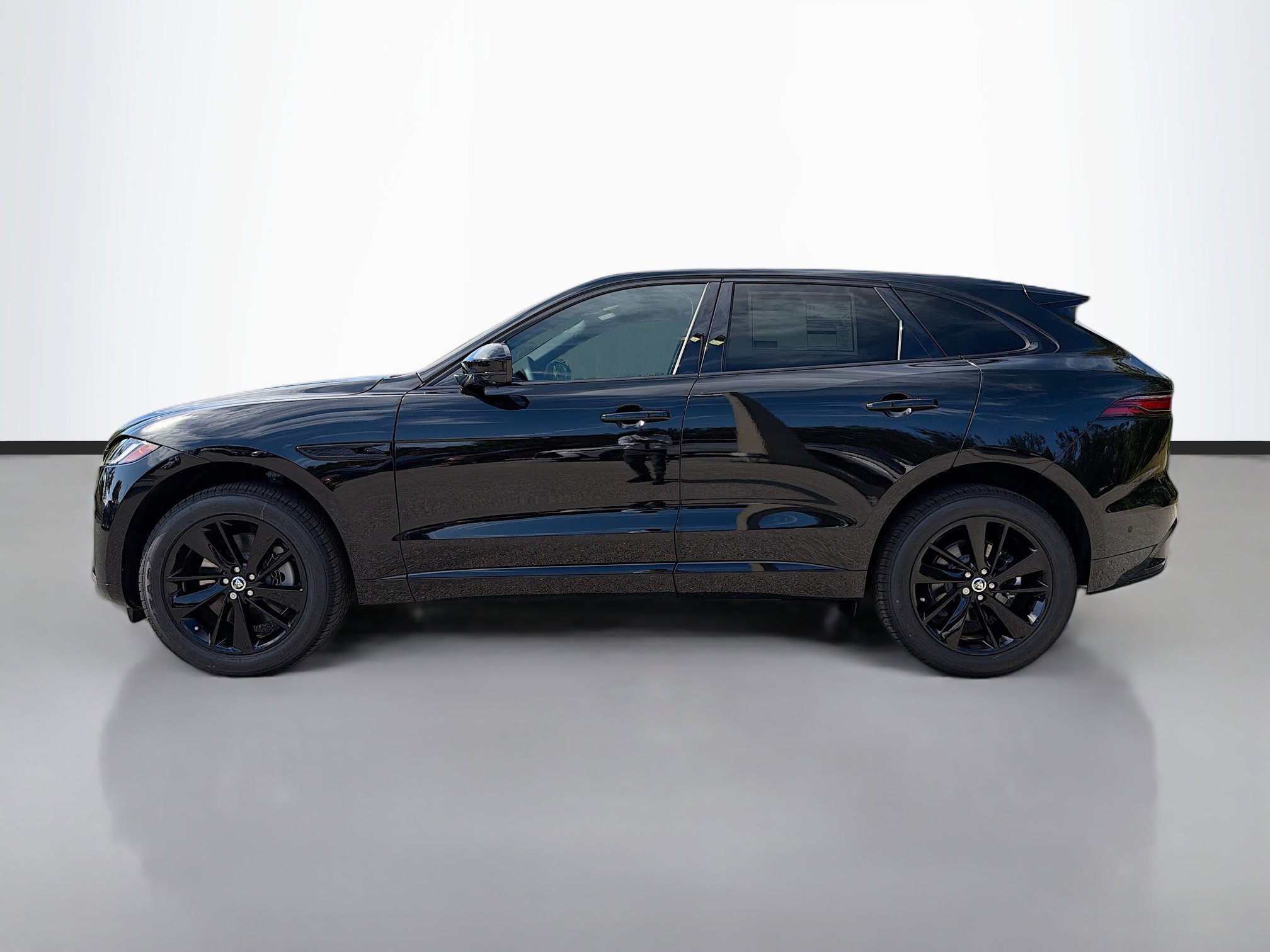 2026 Jaguar F-PACE P250 R-Dynamic S photo 2