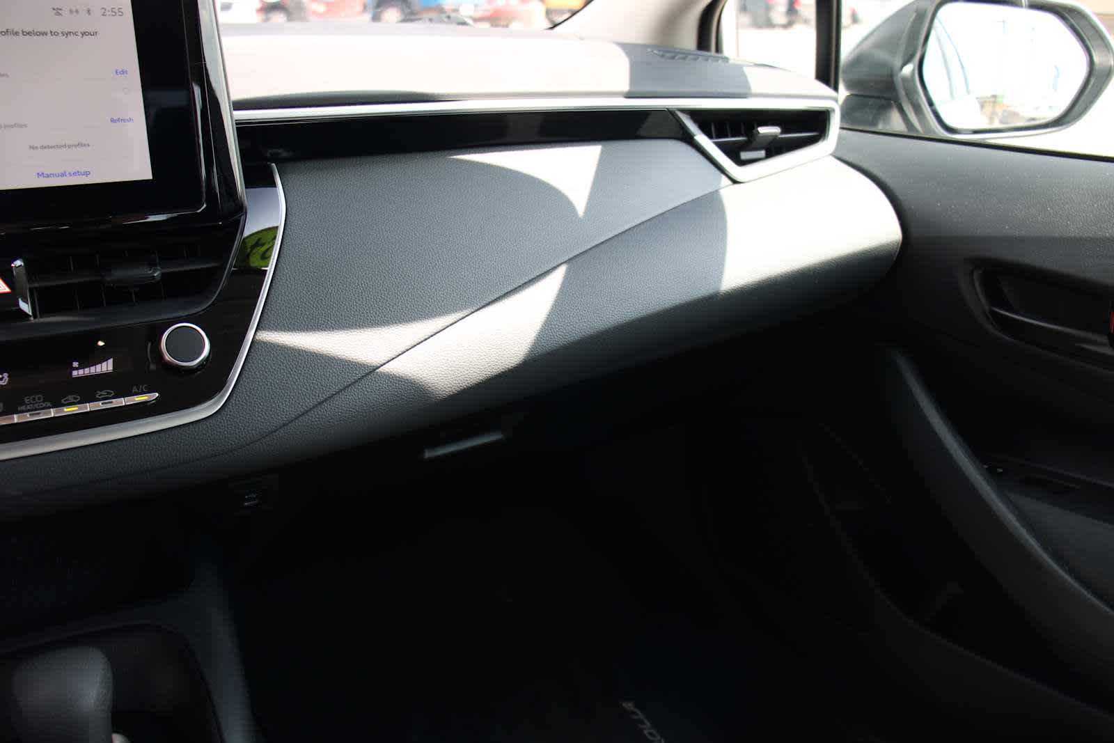 2024 Toyota Corolla LE photo 27