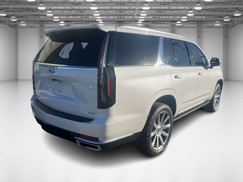 2022 Cadillac Escalade Premium Luxury Platinum photo 3