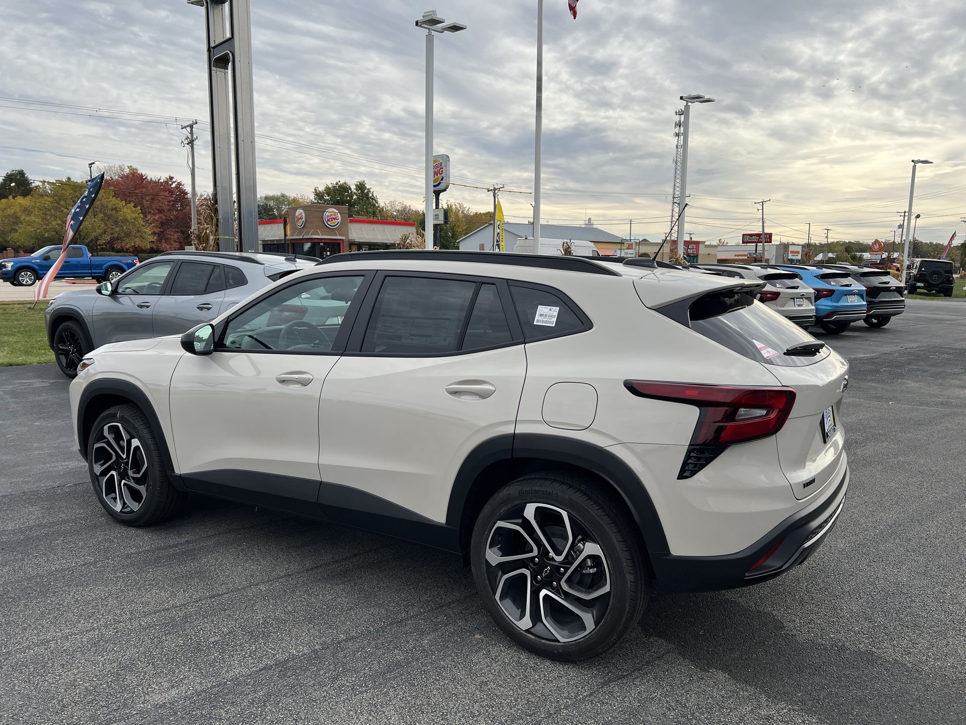 2026 Chevrolet Trax photo 2