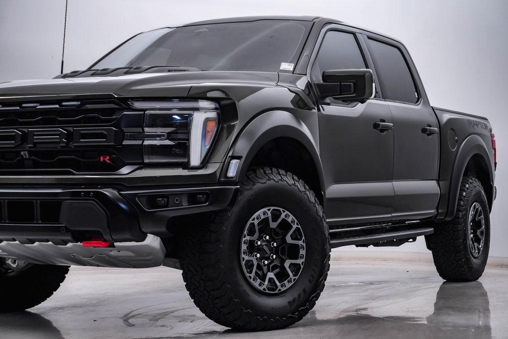 2024 Ford F-150 Raptor photo 2