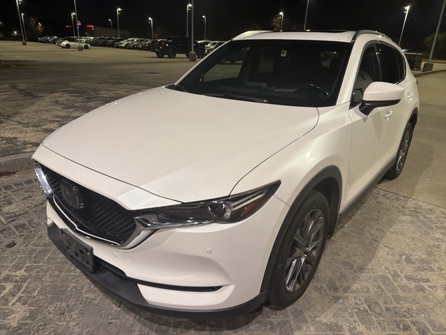 2019 Mazda CX-5 Signature's photo
