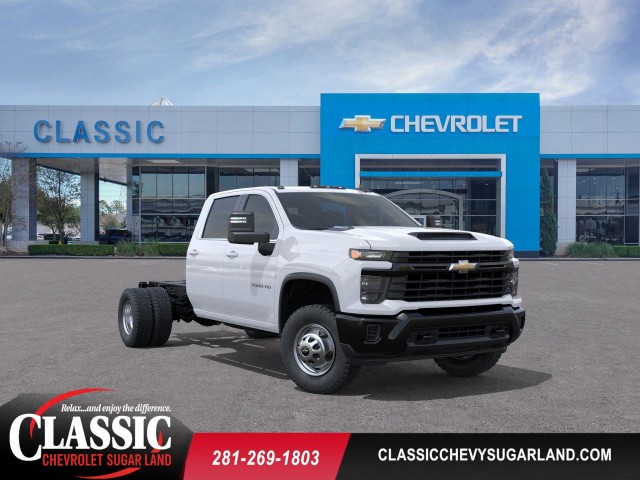 2025 Chevrolet Silverado 3500HD Work Truck's photo