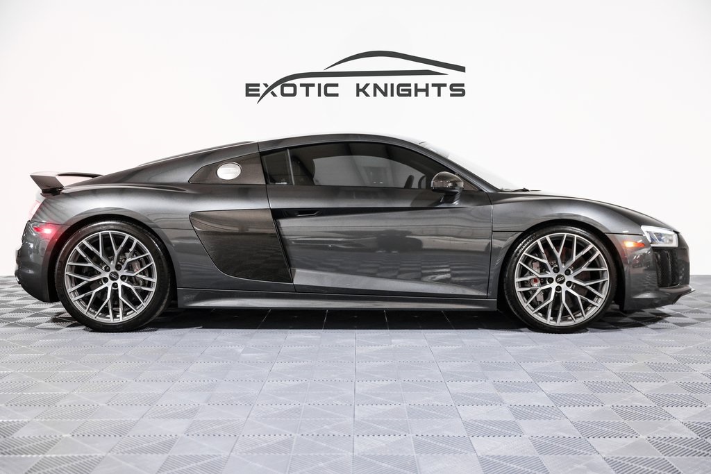 2018 Audi R8 Base's photo